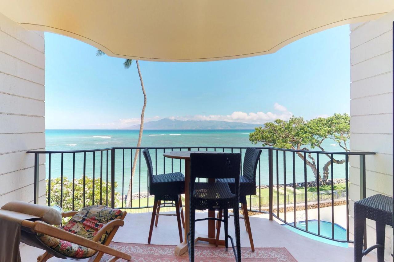 Kahana Reef Oceanfront Condos Exterior photo